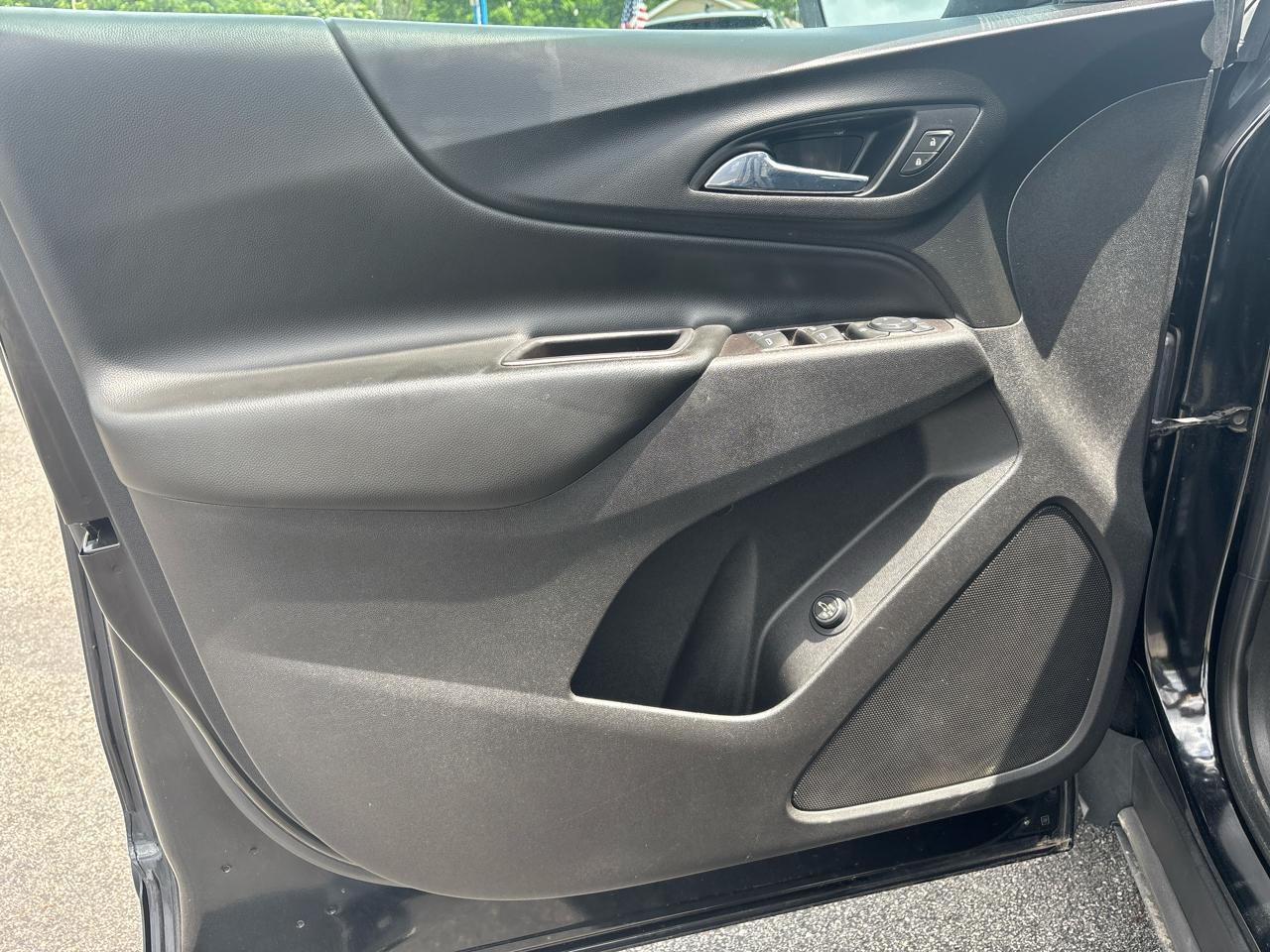 Chevrolet Equinox FWD 4dr LT w/1LT 2021