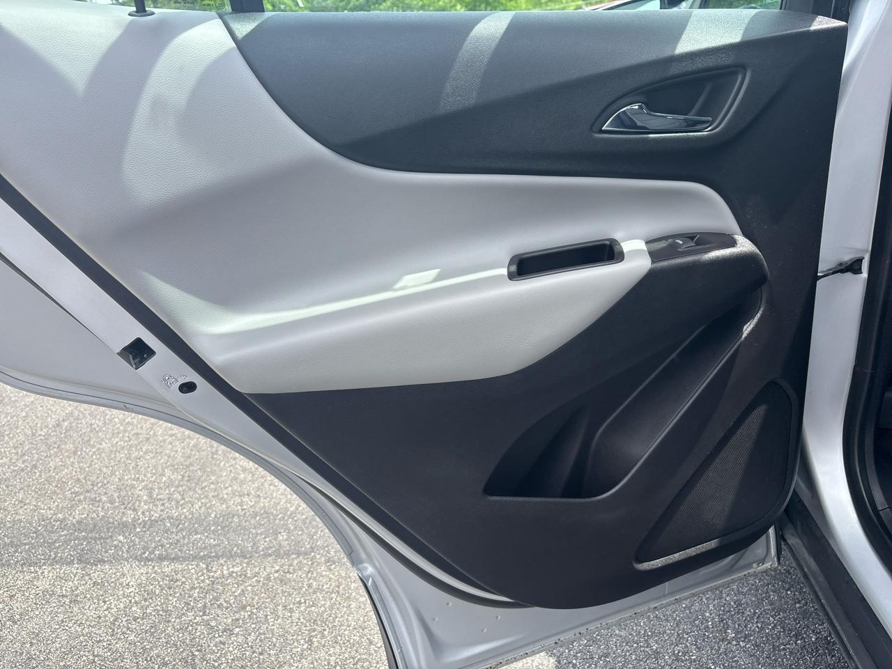 Chevrolet Equinox FWD 4dr LS w/1LS 2018