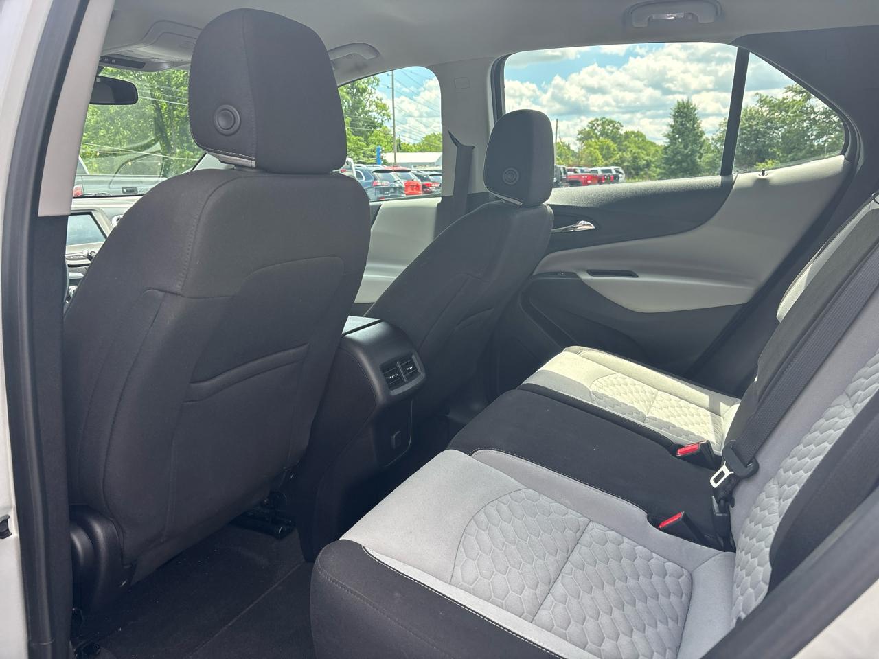 Chevrolet Equinox FWD 4dr LS w/1LS 2018