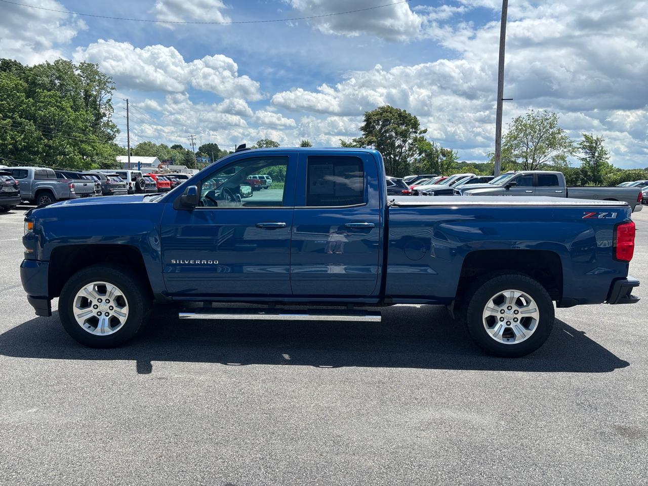 Chevrolet Silverado 1500 4WD Double Cab 143.5" LT w/2LT 2018