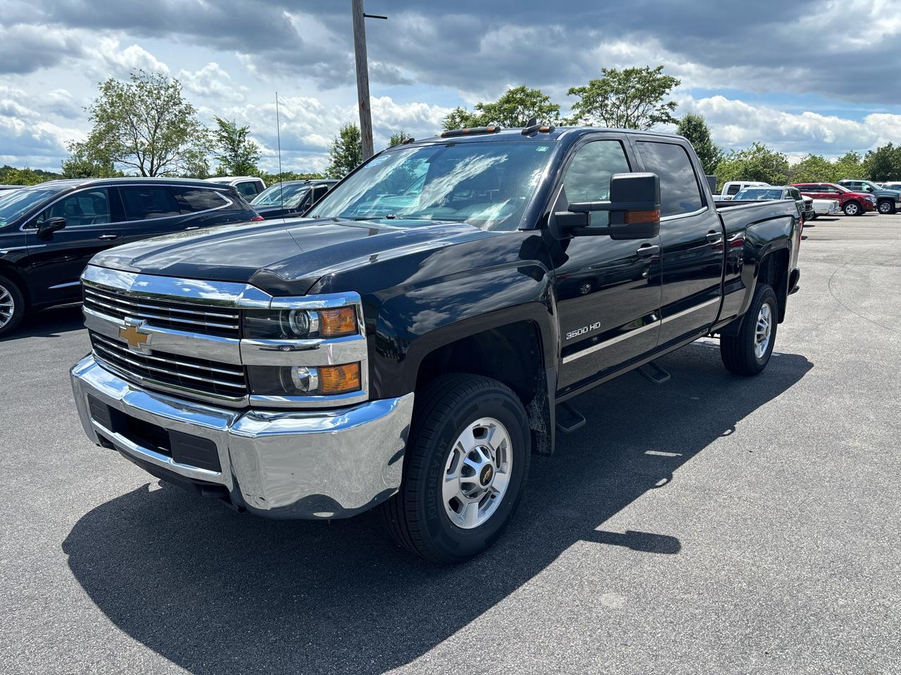 Chevrolet Silverado 3500HD Built After Aug 14 4WD Crew Cab 153.7" Work Truck 2015