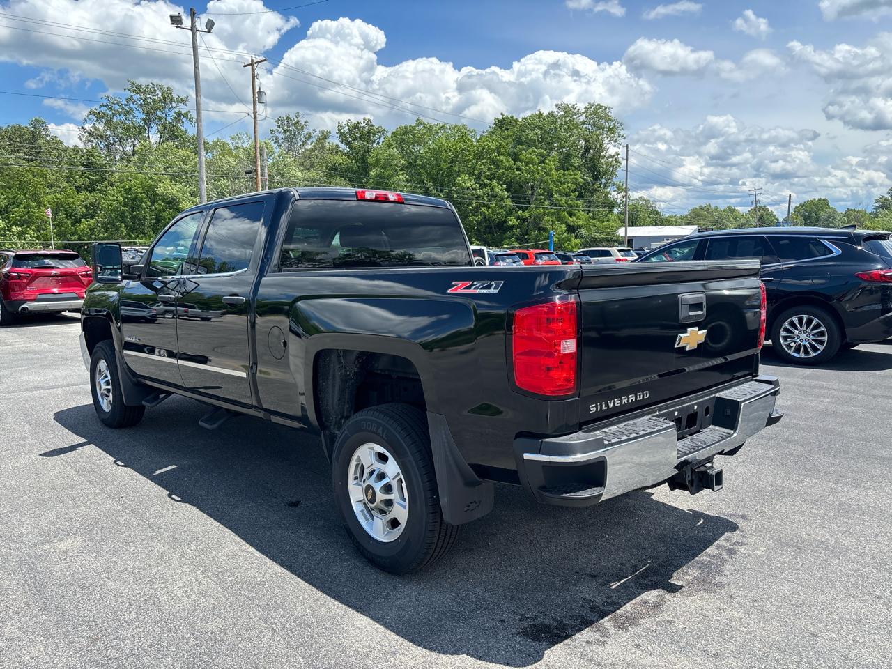 Chevrolet Silverado 3500HD Built After Aug 14 4WD Crew Cab 153.7" Work Truck 2015