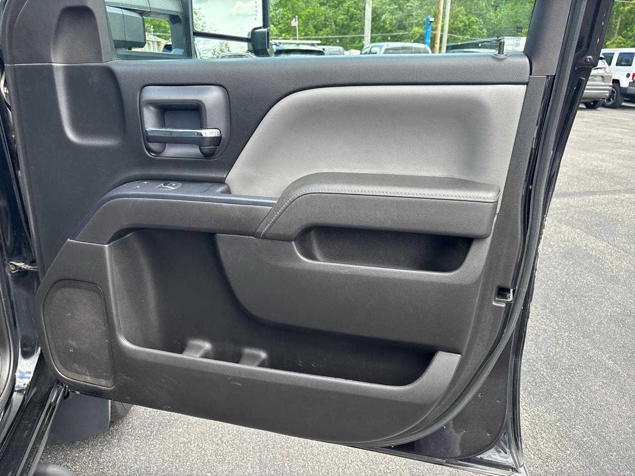 Chevrolet Silverado 3500HD Built After Aug 14 4WD Crew Cab 153.7" Work Truck 2015
