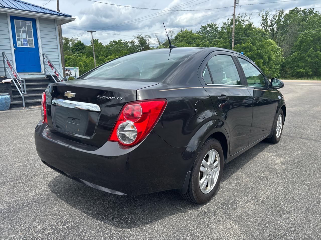 Chevrolet Sonic 4dr Sdn Auto LT 2013