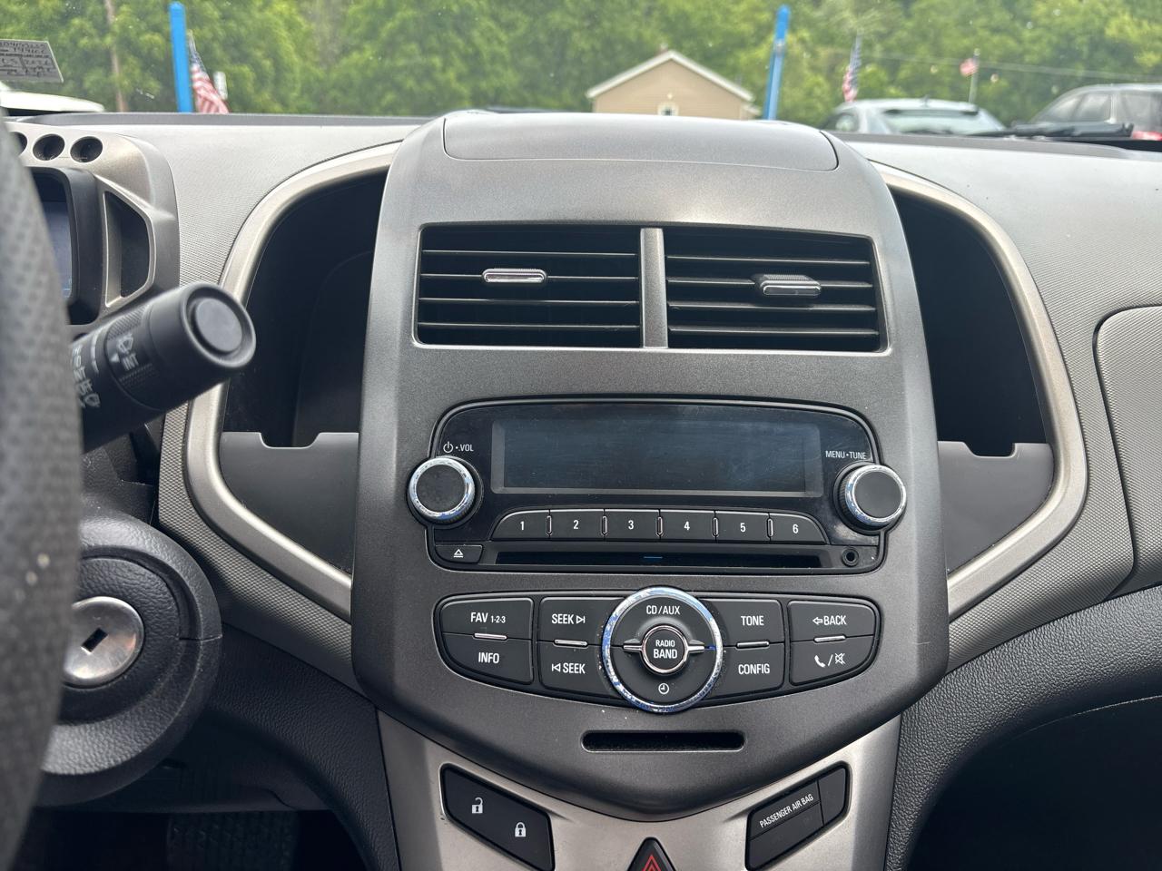 Chevrolet Sonic 4dr Sdn Auto LT 2013
