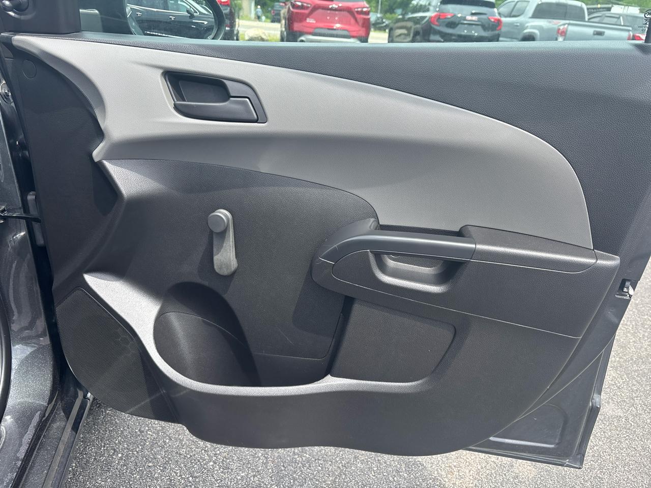 Chevrolet Sonic 4dr Sdn Auto LS 2016