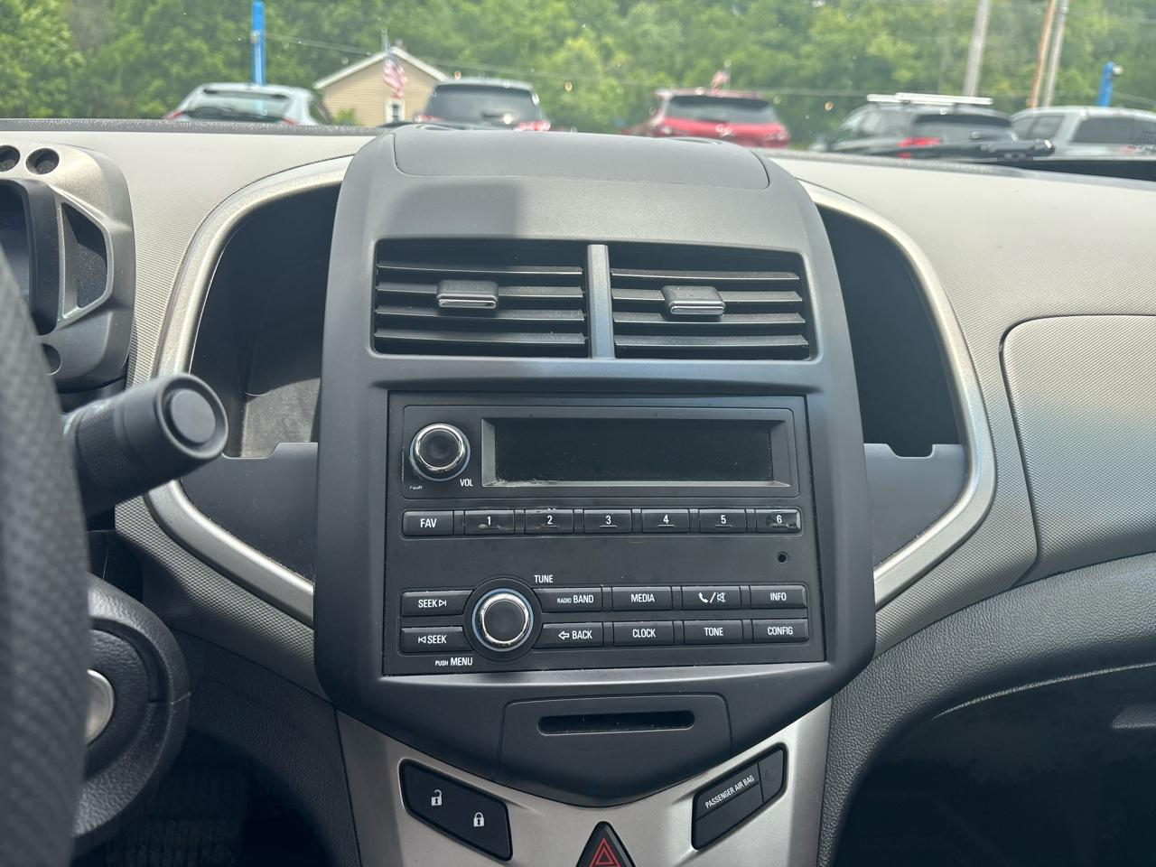 Chevrolet Sonic 4dr Sdn Auto LS 2016