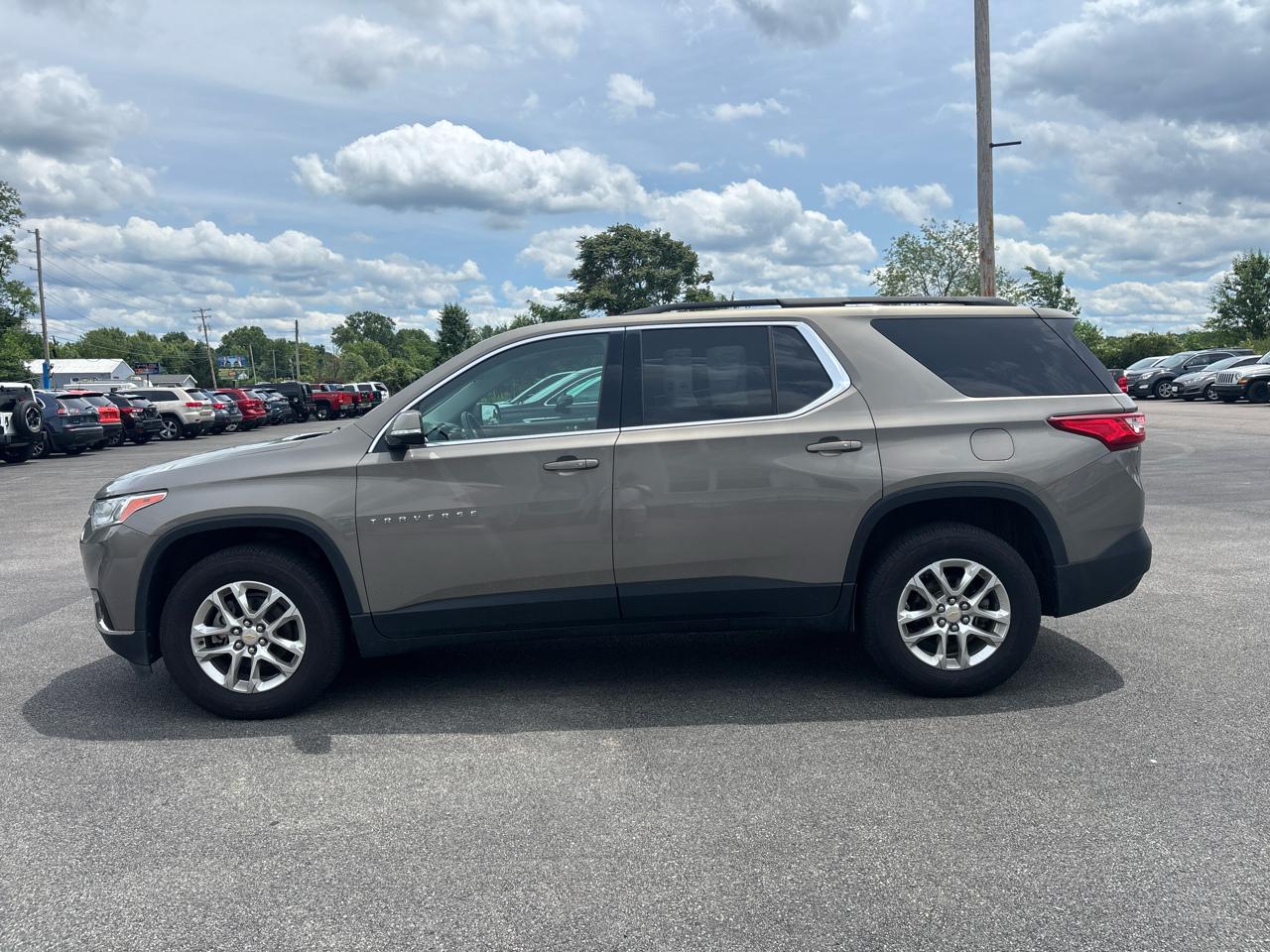 Chevrolet Traverse FWD 4dr LT Cloth w/1LT 2019