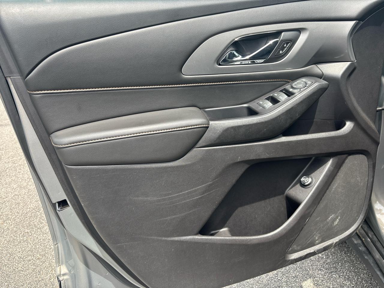 Chevrolet Traverse FWD 4dr LT Cloth w/1LT 2019