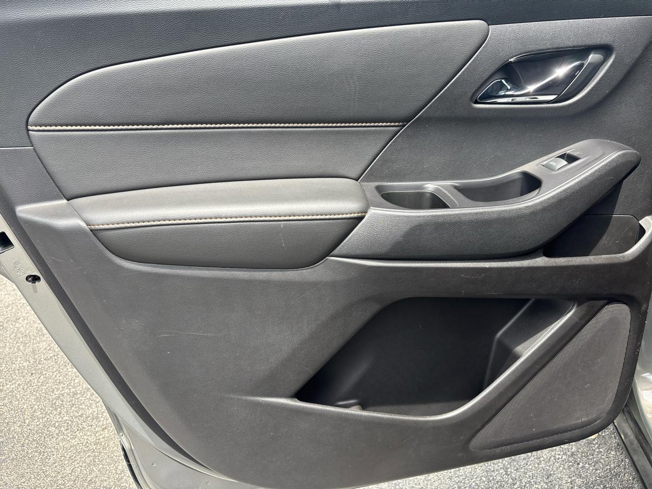 Chevrolet Traverse FWD 4dr LT Cloth w/1LT 2019