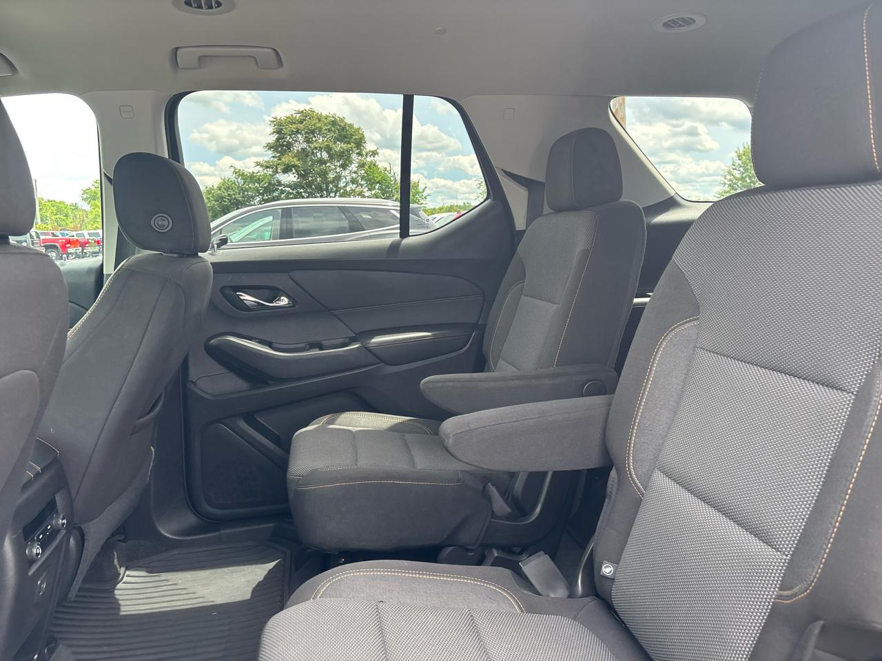Chevrolet Traverse FWD 4dr LT Cloth w/1LT 2019