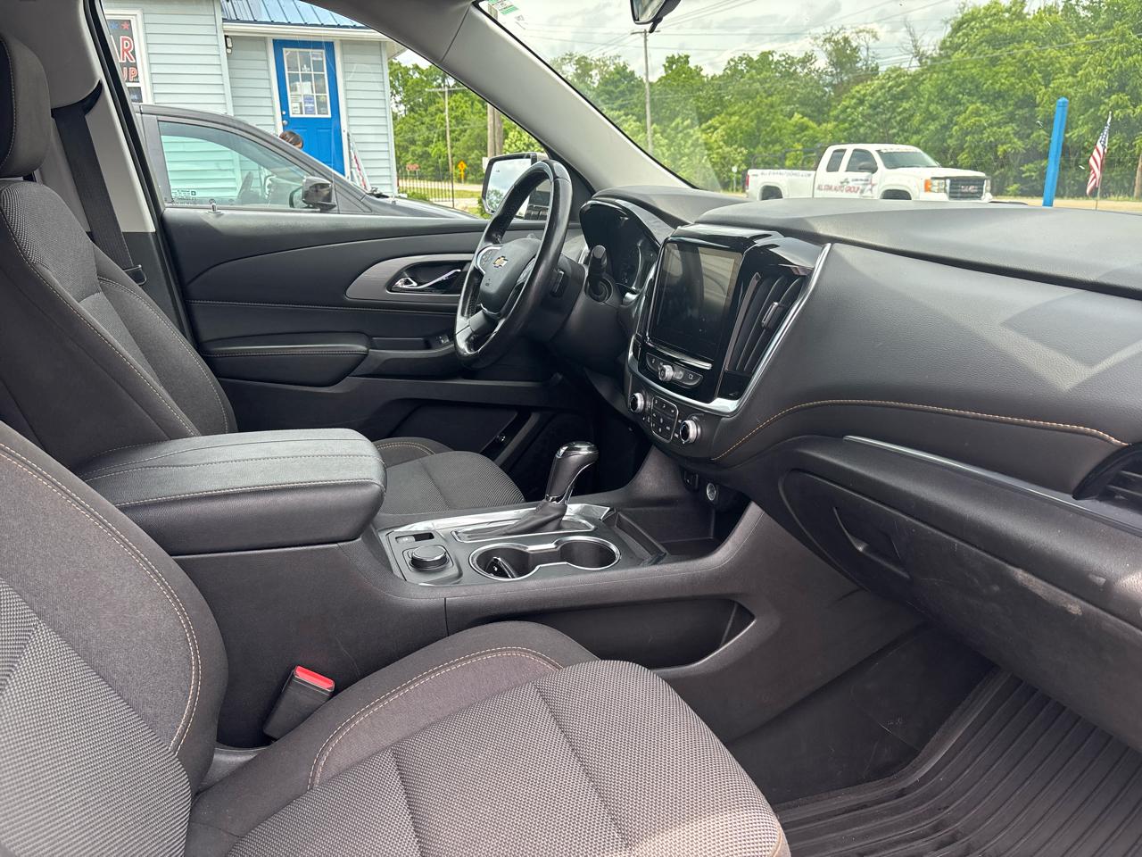 Chevrolet Traverse FWD 4dr LT Cloth w/1LT 2019