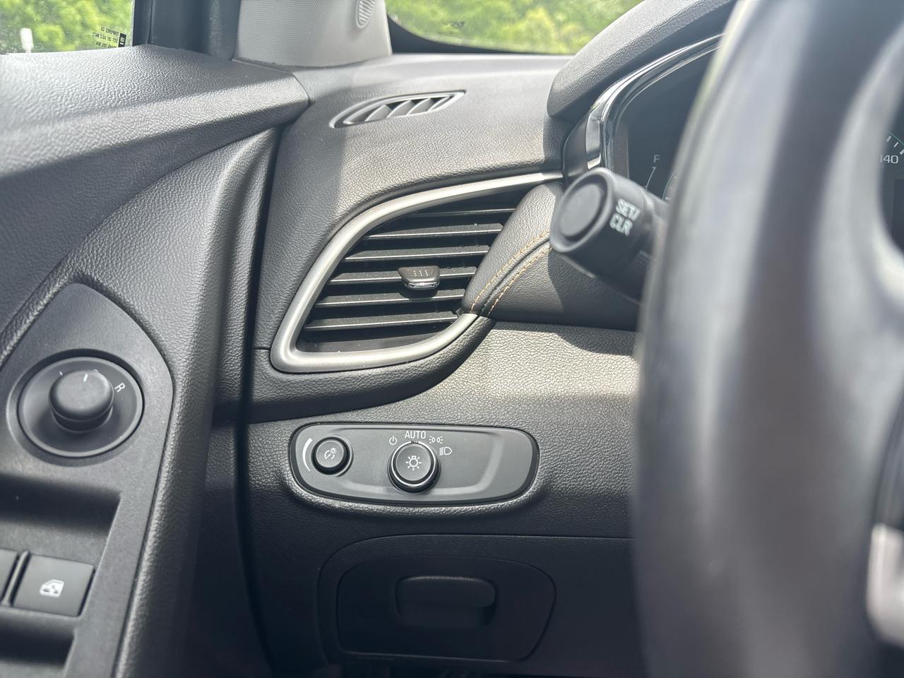 Chevrolet Trax FWD 4dr LT 2019