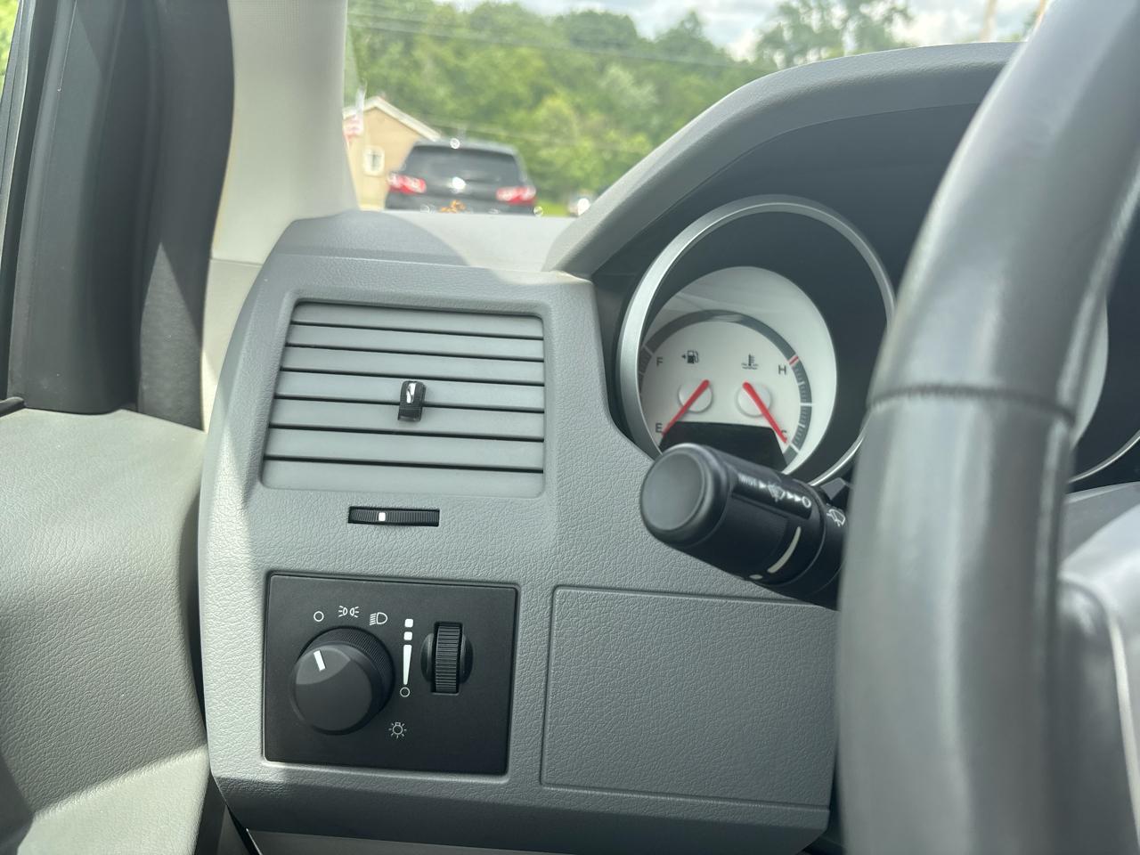 Dodge Grand Caravan 4dr Wgn Hero 2010