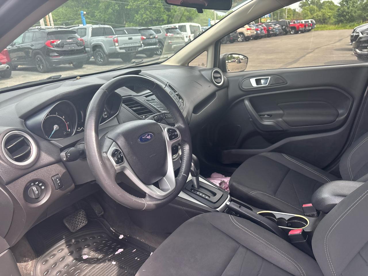 Ford Fiesta 4dr Sdn SE 2014
