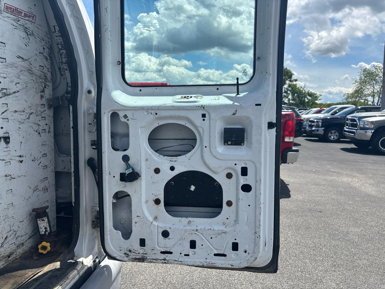 Ford Econoline Cargo Van E-250 Recreational 2011
