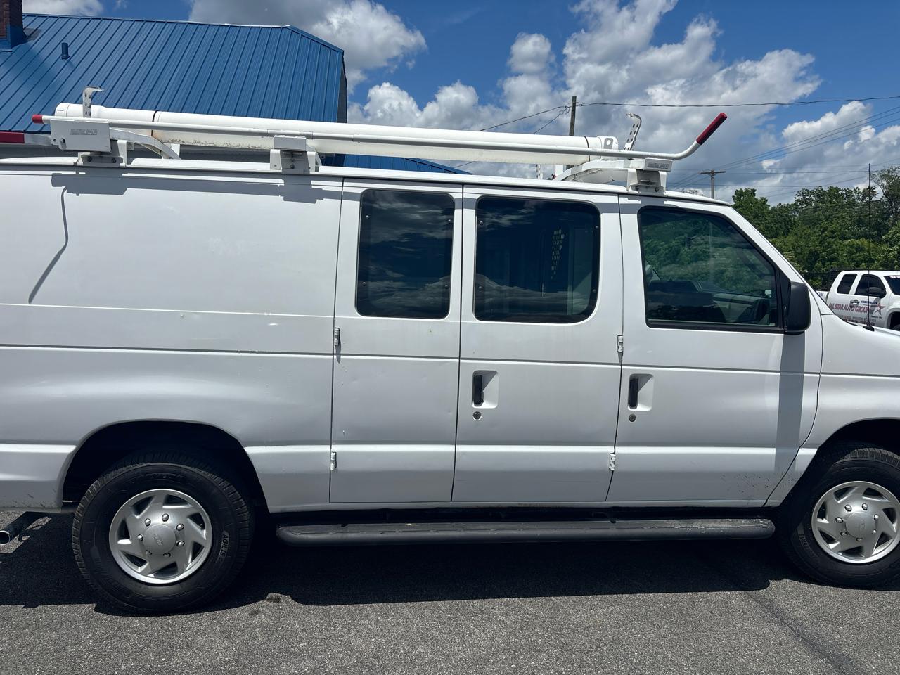 Ford Econoline Cargo Van E-250 Recreational 2011