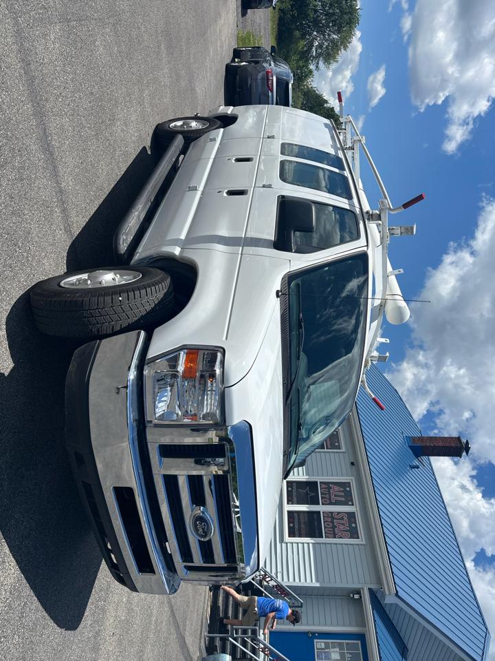 Ford Econoline Cargo Van E-250 Recreational 2011