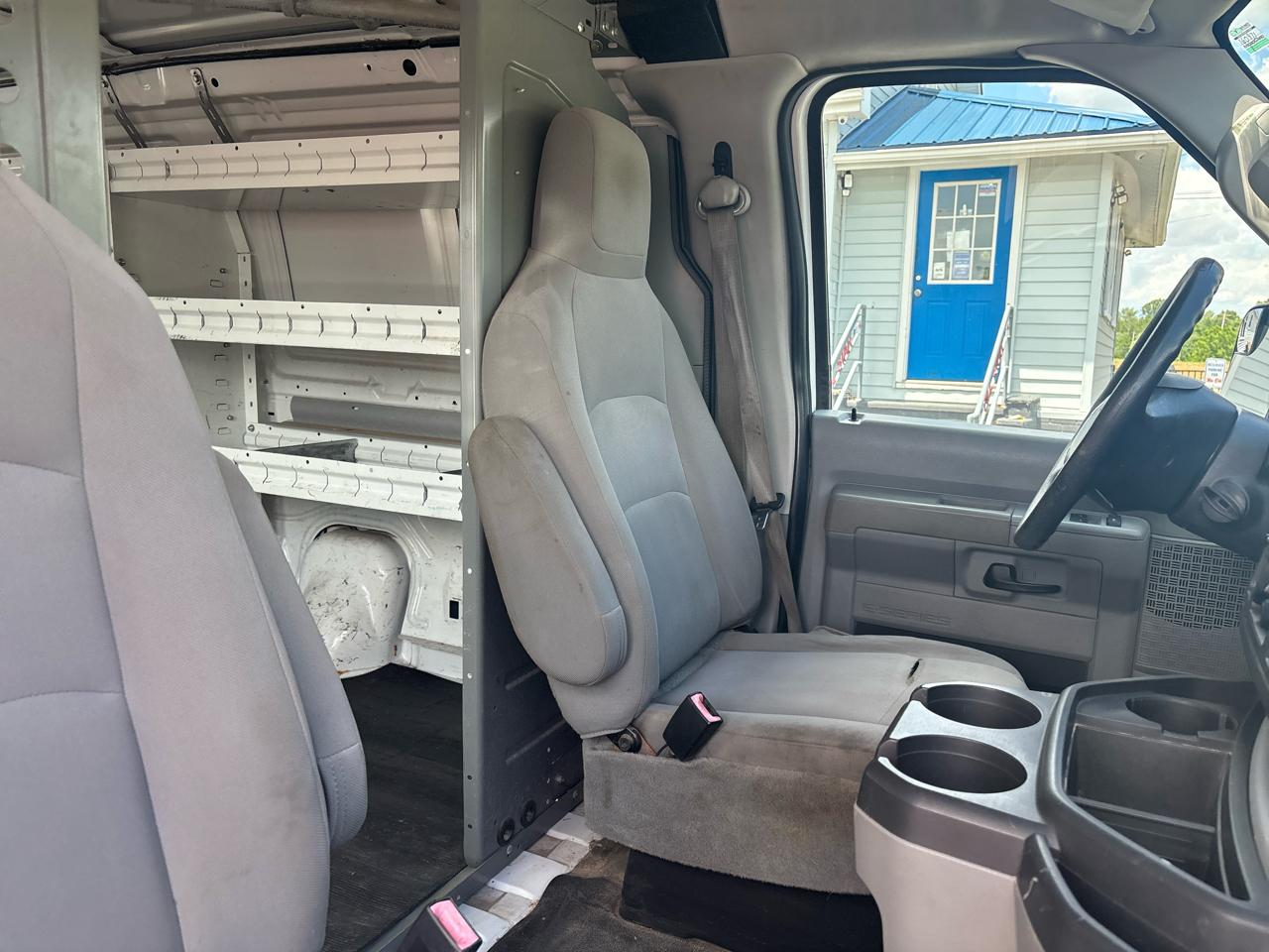 Ford Econoline Cargo Van E-250 Recreational 2011