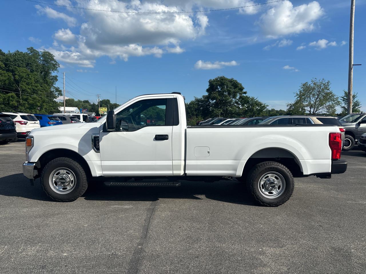Ford Super Duty F-250 SRW XL 2WD Reg Cab 8' Box 2021