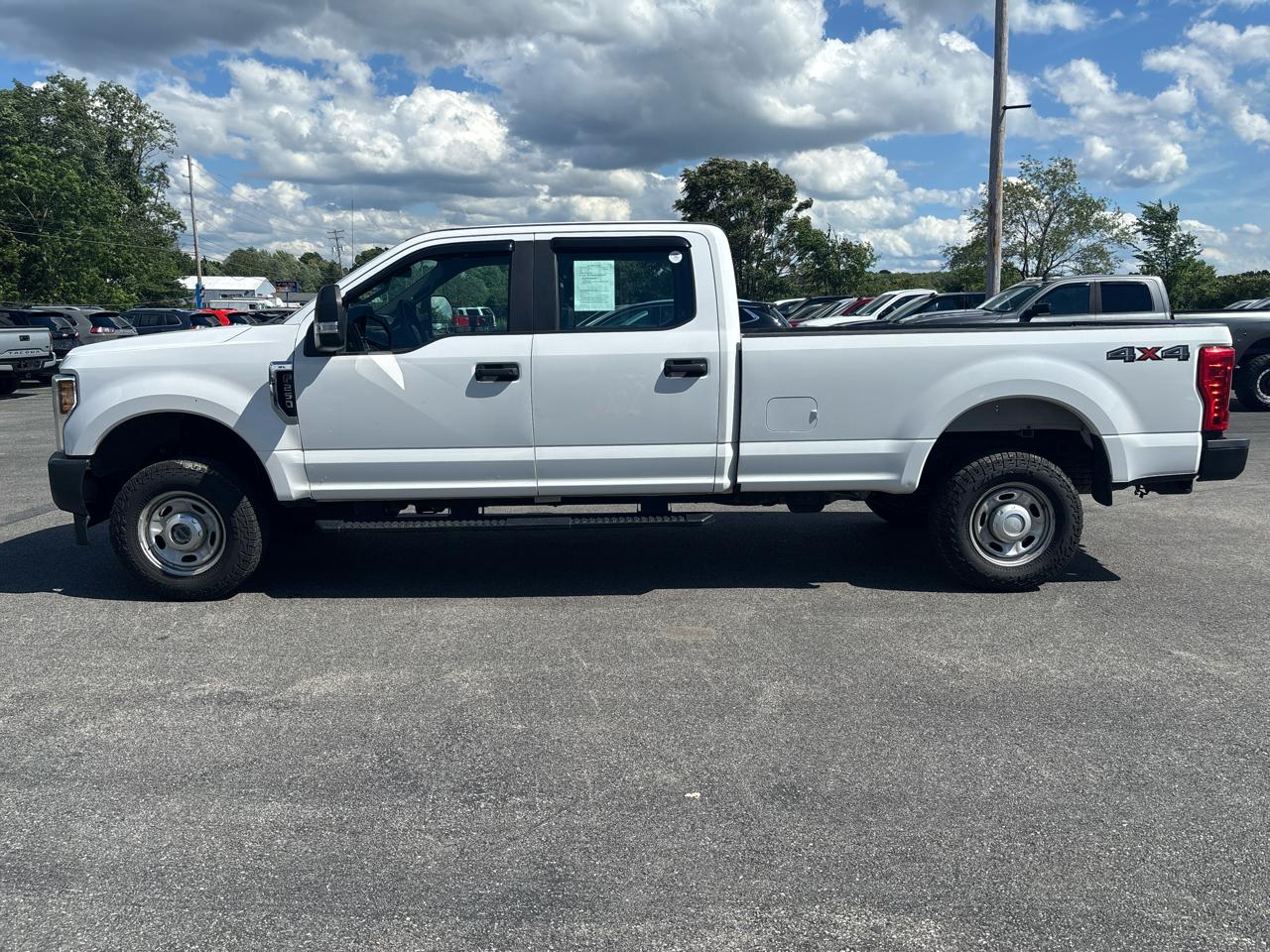Ford Super Duty F-250 SRW XL 4WD Crew Cab 8' Box 2019
