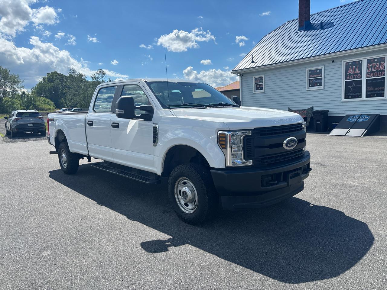 Ford Super Duty F-250 SRW XL 4WD Crew Cab 8' Box 2019