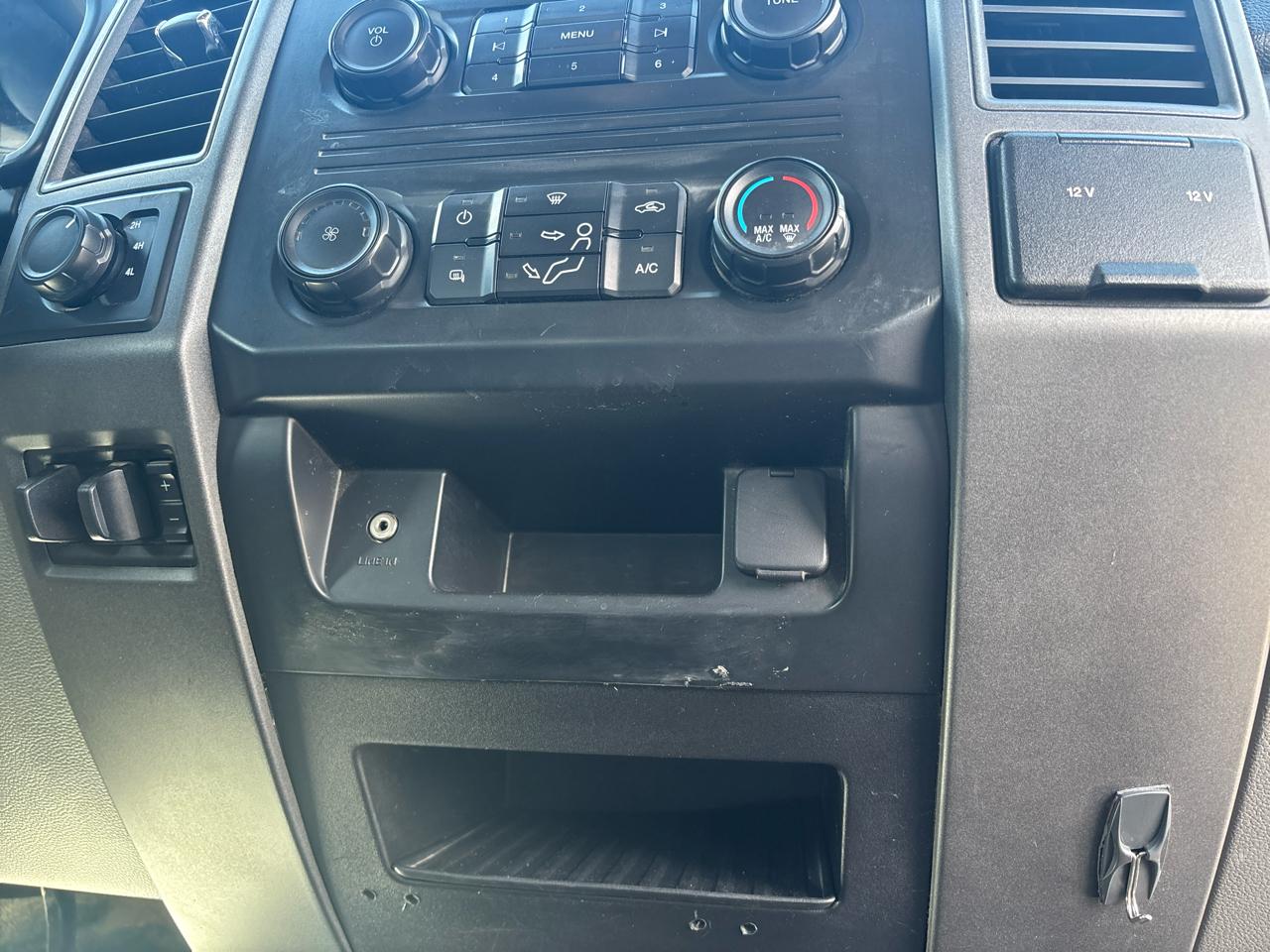 Ford Super Duty F-250 SRW XL 4WD Crew Cab 8' Box 2019