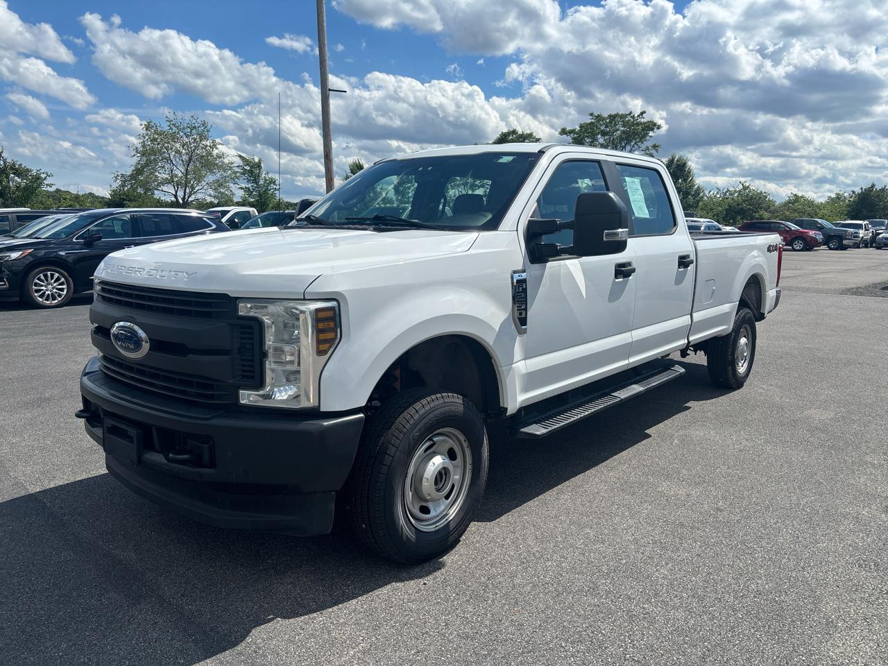 Ford Super Duty F-250 SRW XL 4WD Crew Cab 8' Box 2019