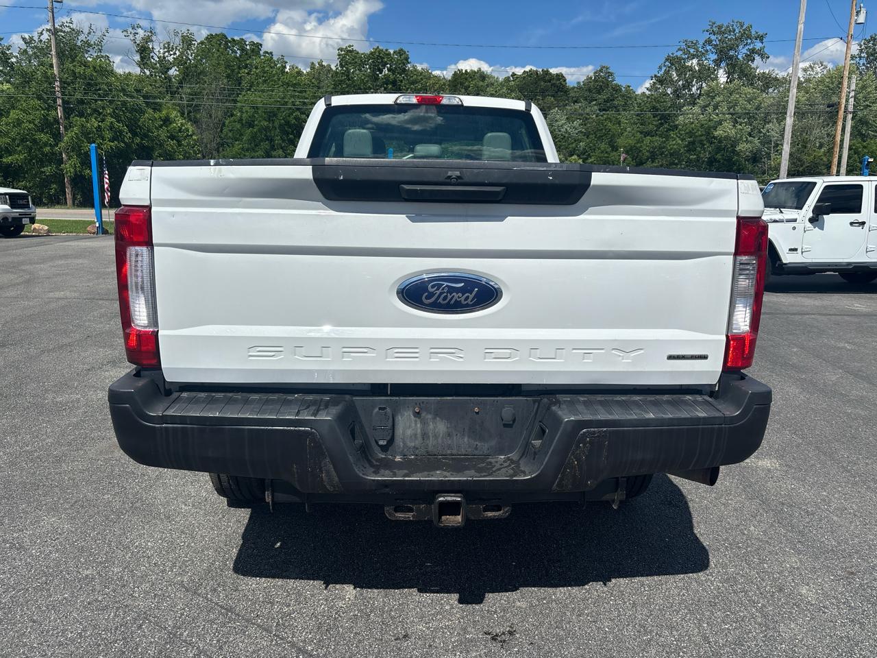 Ford Super Duty F-250 SRW XL 4WD Crew Cab 8' Box 2019