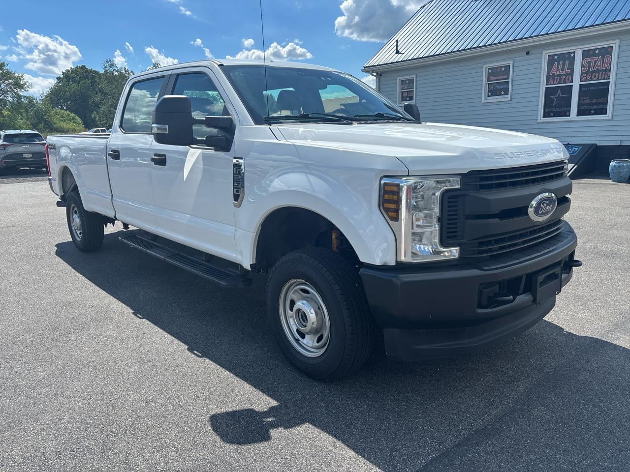 Ford Super Duty F-250 SRW XL 4WD Crew Cab 8' Box 2019