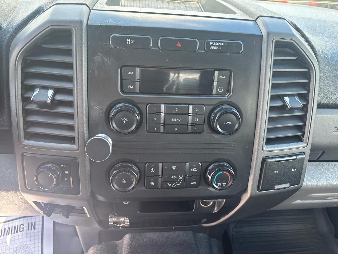 Ford Super Duty F-250 SRW XL 4WD Crew Cab 8' Box 2019