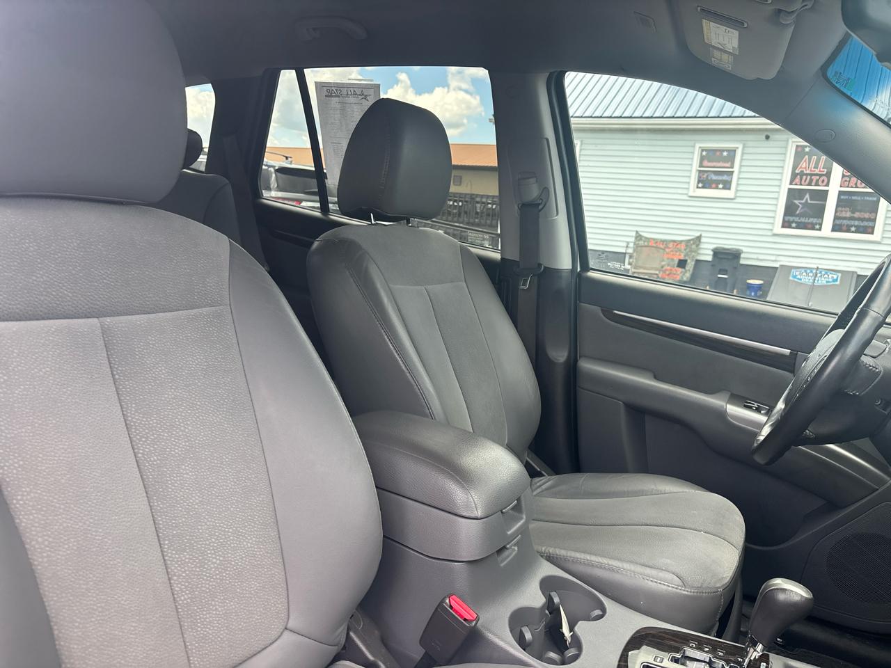 Hyundai Santa Fe FWD 4dr V6 Auto SE 2011