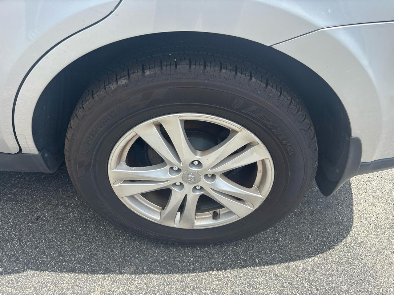Hyundai Santa Fe FWD 4dr V6 Auto SE 2011
