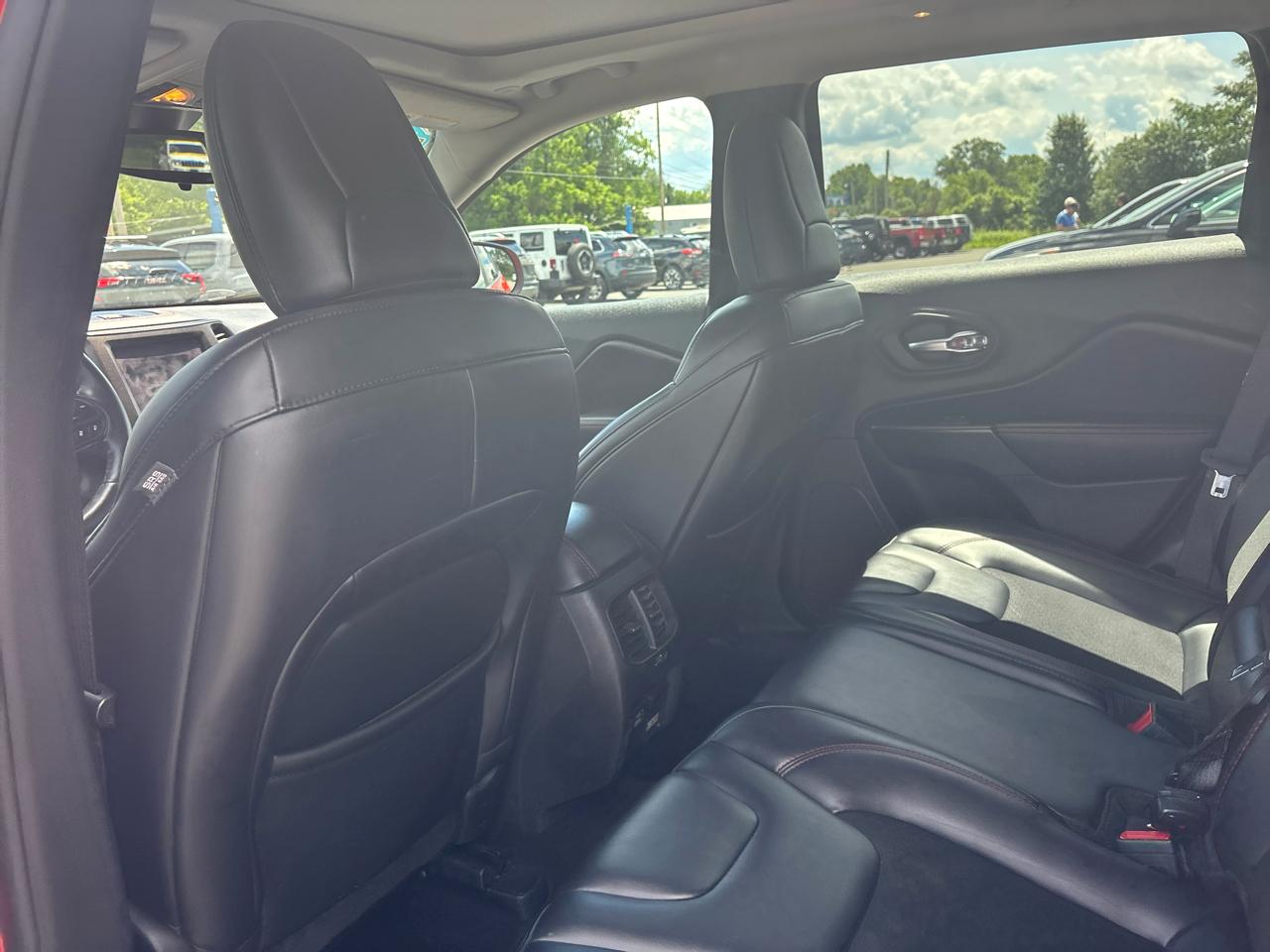 Jeep Cherokee Trailhawk 4x4 2021