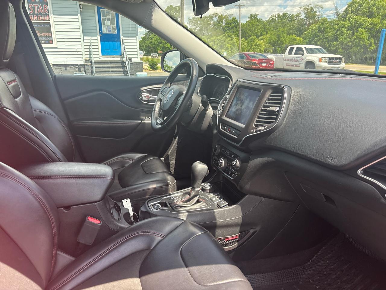 Jeep Cherokee Trailhawk 4x4 2021