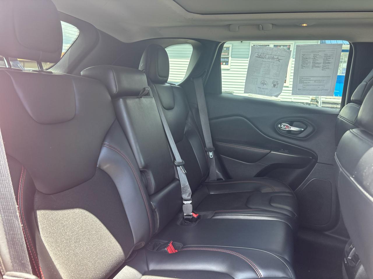 Jeep Cherokee Trailhawk 4x4 2021