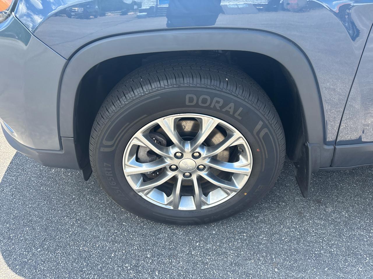 Jeep Cherokee Latitude Plus 4x4 2020