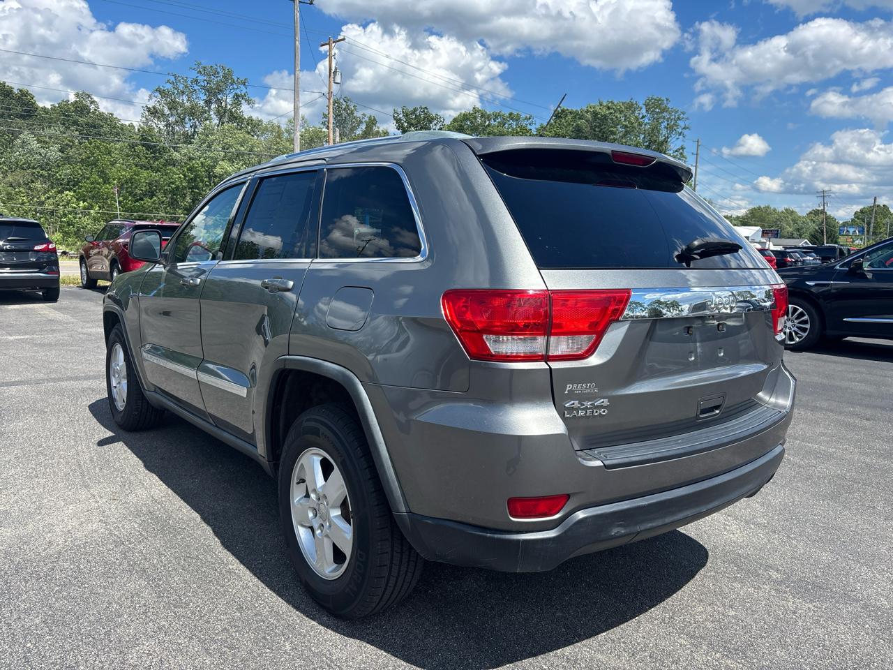 Jeep Grand Cherokee 4WD 4dr Laredo 2012
