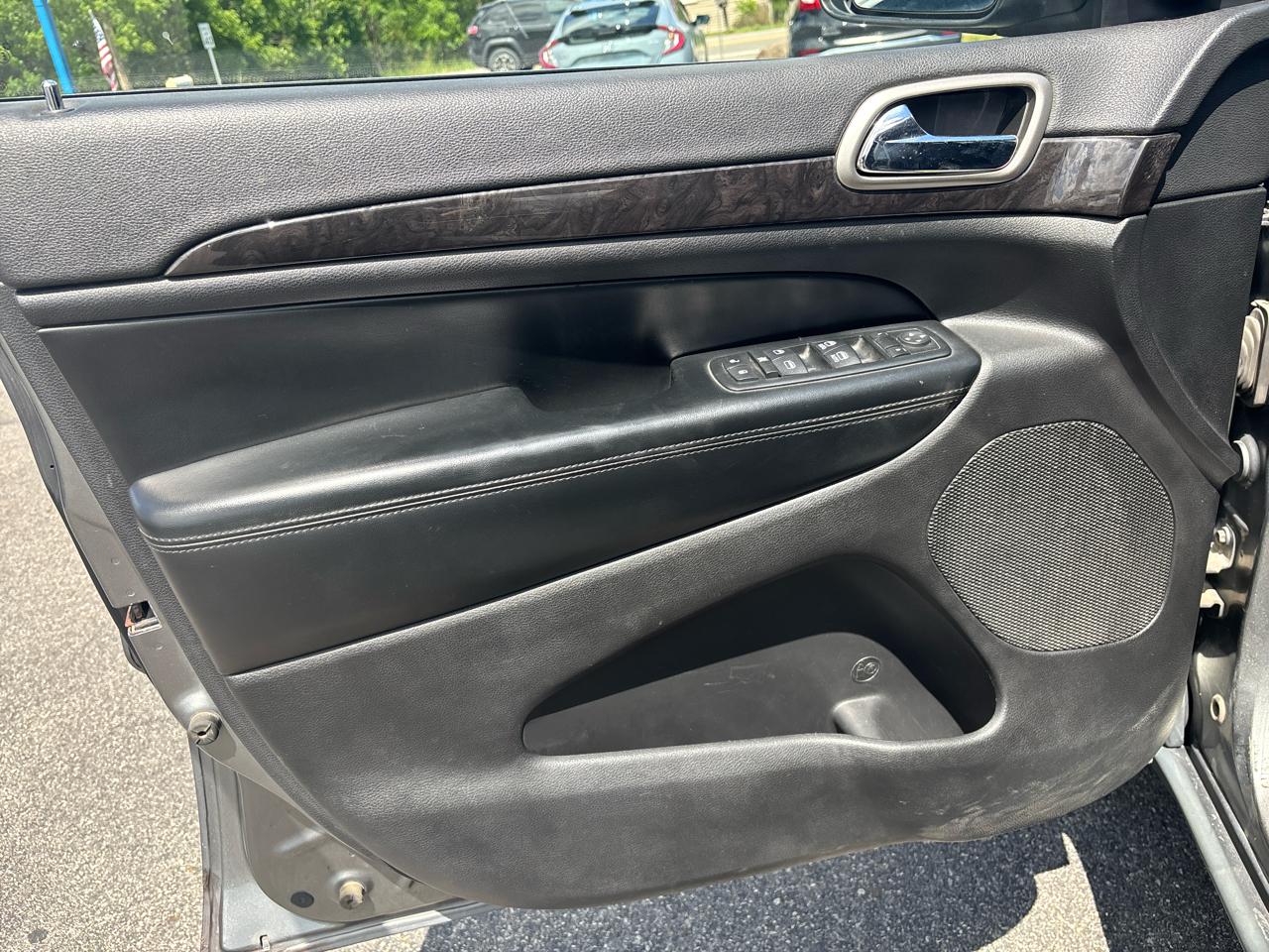 Jeep Grand Cherokee 4WD 4dr Laredo 2012