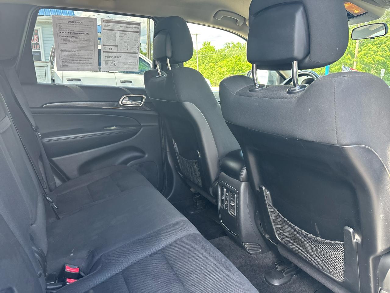 Jeep Grand Cherokee 4WD 4dr Laredo 2012