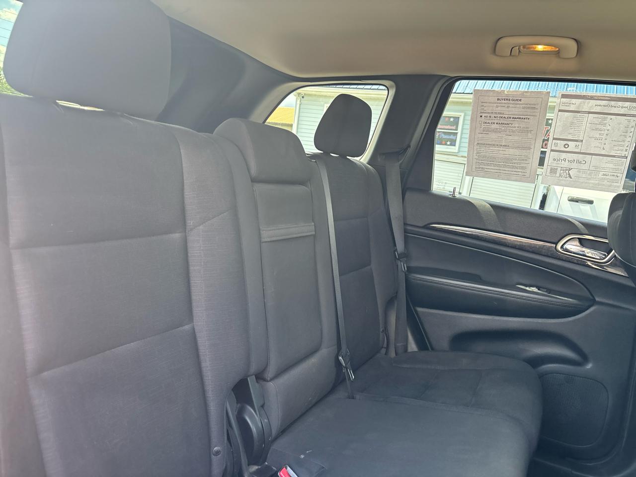 Jeep Grand Cherokee 4WD 4dr Laredo 2012