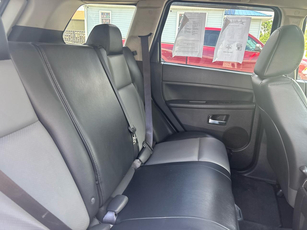 Jeep Grand Cherokee 4WD 4dr Laredo 2009