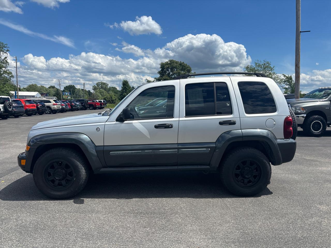 Jeep Liberty 4dr Renegade 4WD 2005