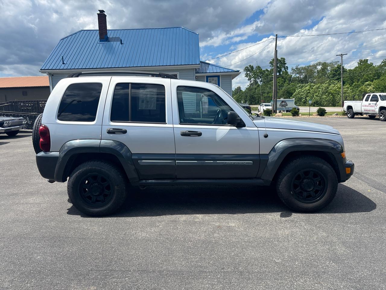Jeep Liberty 4dr Renegade 4WD 2005