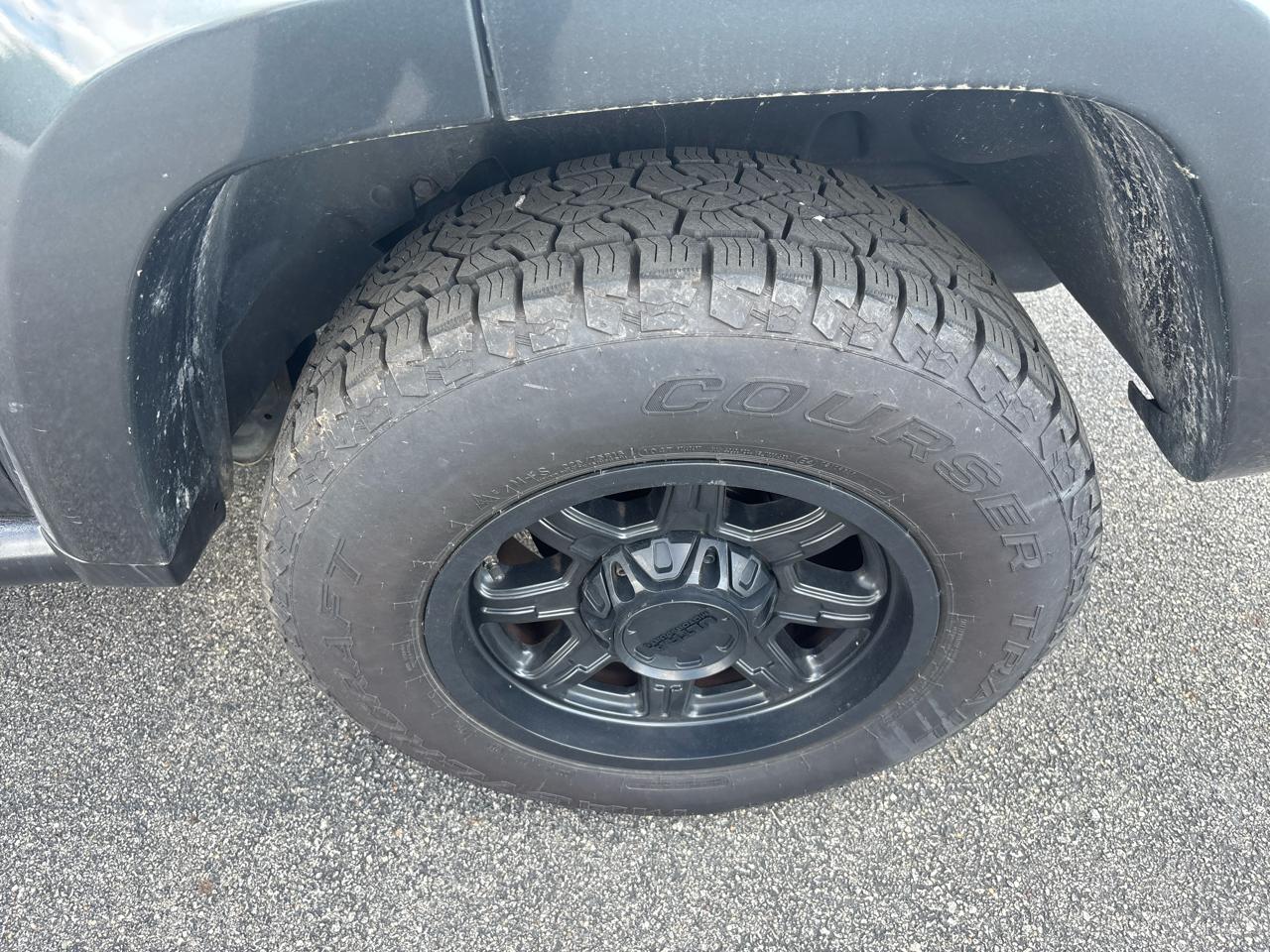 Jeep Liberty 4dr Renegade 4WD 2005