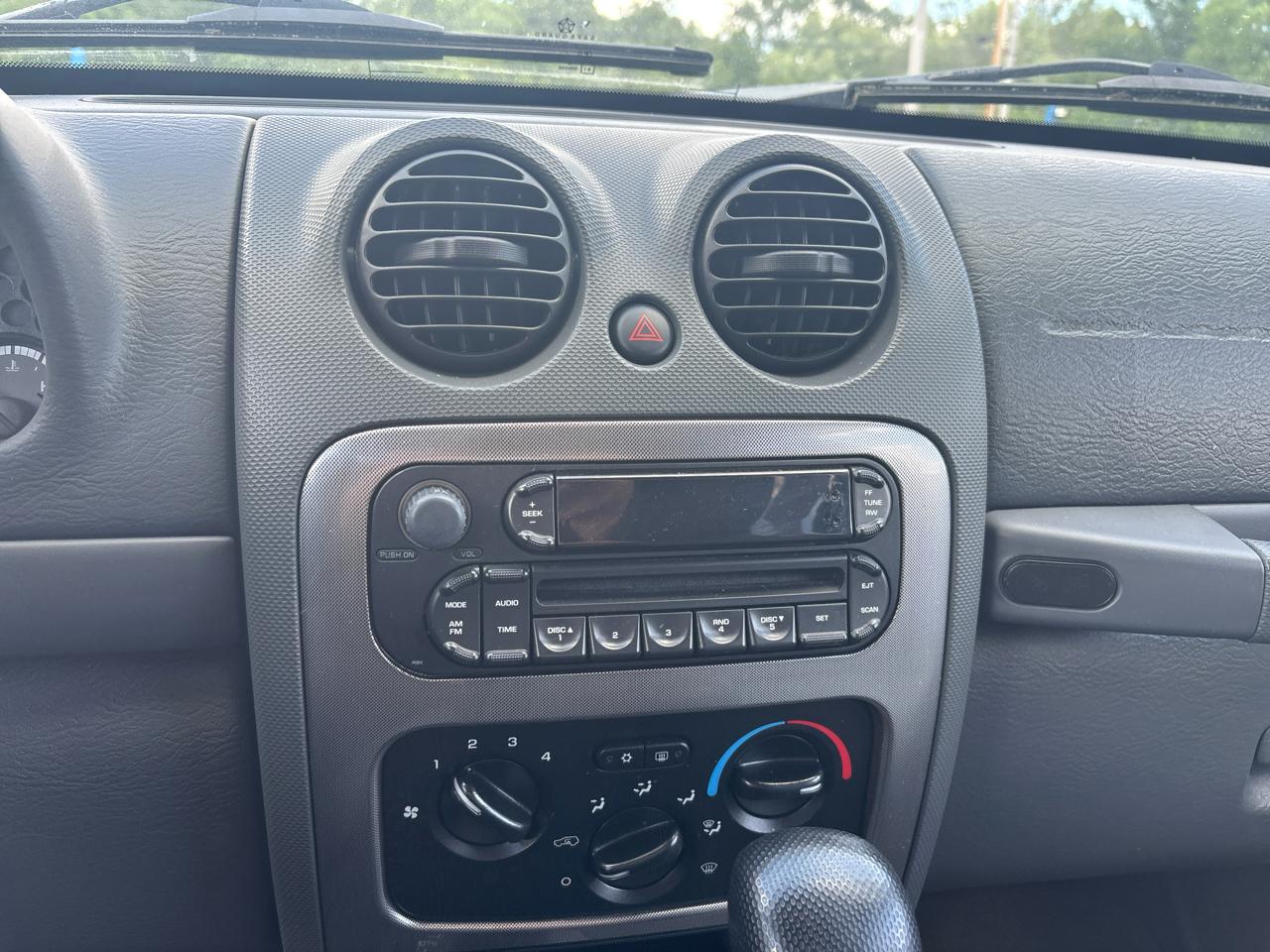 Jeep Liberty 4dr Renegade 4WD 2005