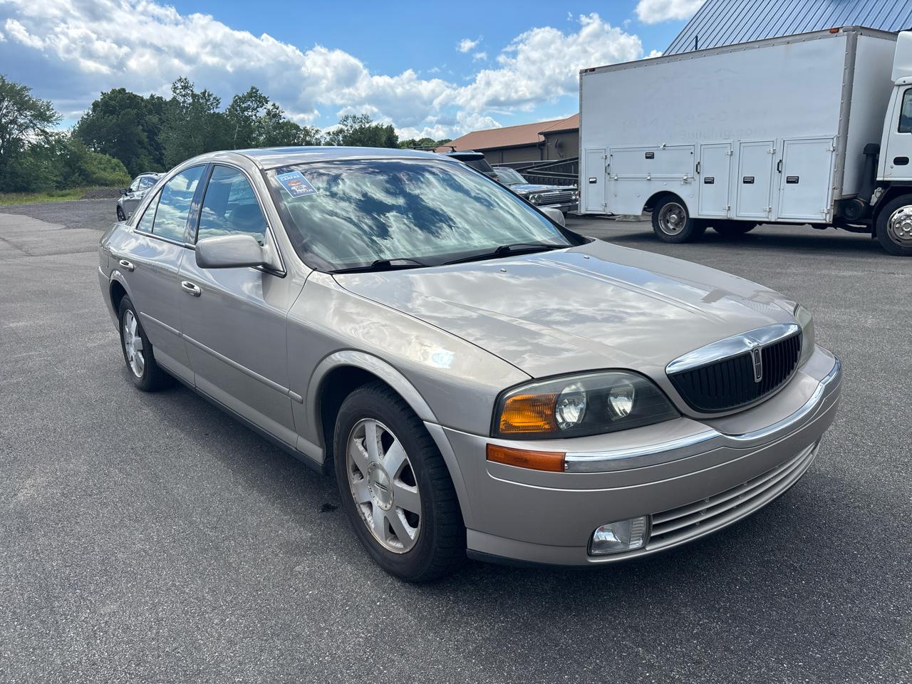 Lincoln LS 4dr Sdn V6 Auto w/Convenience Pkg 2002