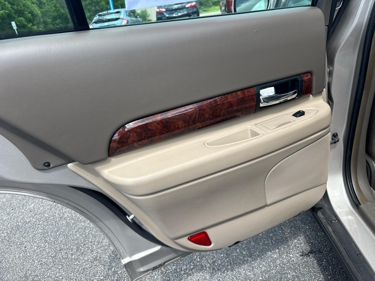 Lincoln LS 4dr Sdn V6 Auto w/Convenience Pkg 2002