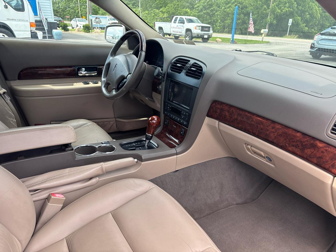 Lincoln LS 4dr Sdn V6 Auto w/Convenience Pkg 2002