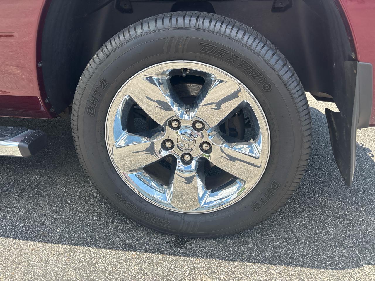 RAM 1500 Big Horn 4x4 Crew Cab 6'4" Box 2017